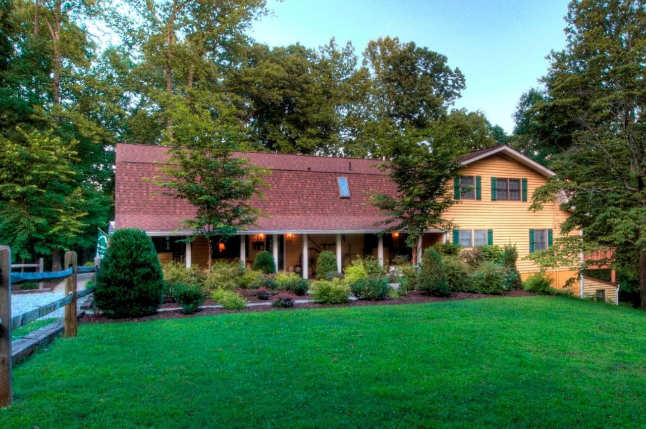 Mountain Top Lodge Dahlonega Exterior photo